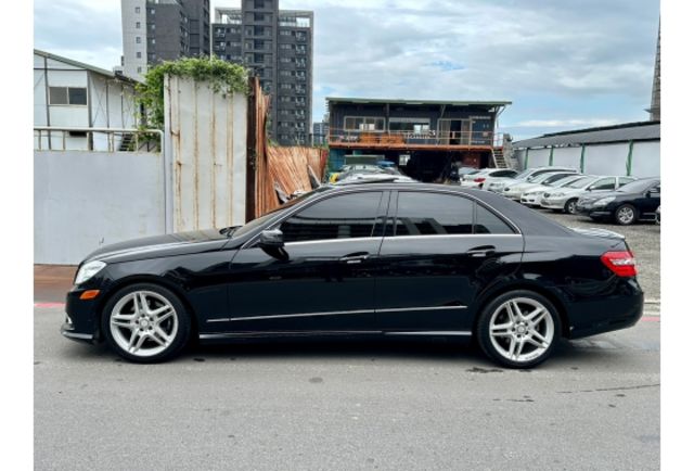 E-class 實車實價 車況頭好壯壯 便宜又舒適 氣派  第3張相片