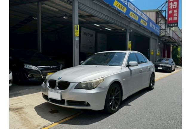 E60 523i 六缸自然進氣 ikey 天窗 電調記憶椅  第1張相片