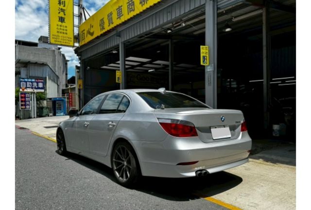 E60 523i 六缸自然進氣 ikey 天窗 電調記憶椅  第3張相片