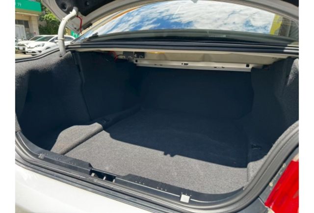 E60 523i 六缸自然進氣 ikey 天窗 電調記憶椅  第5張相片