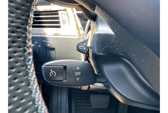 E60 523i 六缸自然進氣 ikey 天窗 電調記憶椅  第12張相片