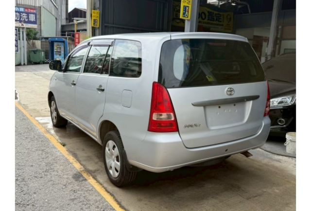 Toyota INNOVA  第4張相片