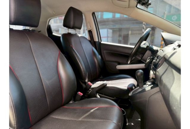 2014 僅跑六萬 優質代步車    順利汽車～實車實價  第7張相片