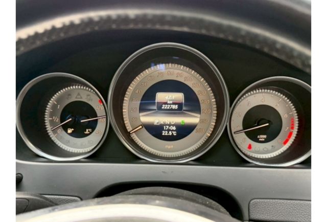 M-Benz C-Class Coupe 2013款 C250 白色  第11張相片