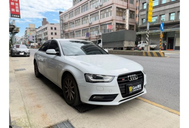 2014 Audi A4 Sedan 35 TFSI 白色  第1張相片