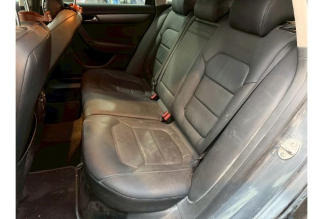 2012 Volkswagen Passat Variant 1.8 TSI  第15張相片