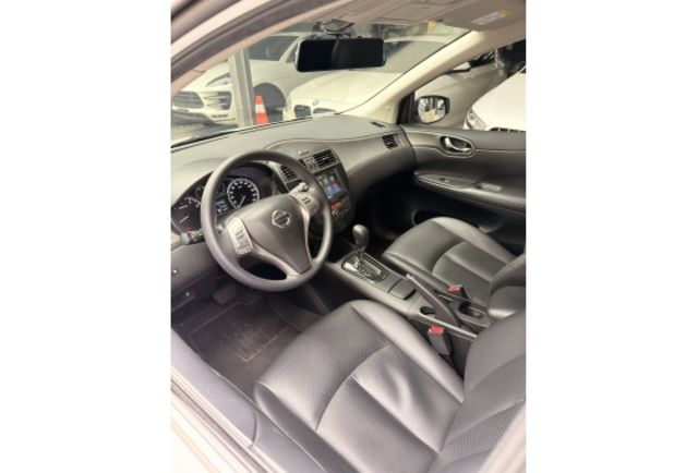 2022 Nissan Tiida 5D 旗艦版 白色  第6張相片