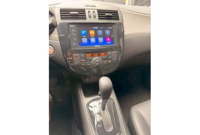 2022 Nissan Tiida 5D 旗艦版 白色  第11張相片