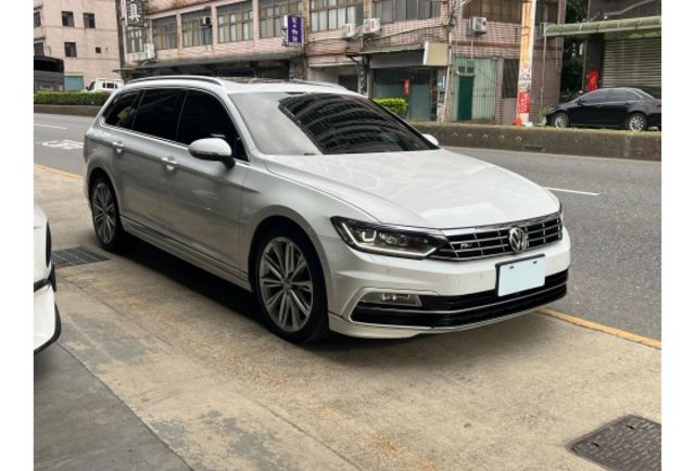 順利汽車～2019 Passat Variant 330TSI R-LINE  第2張相片