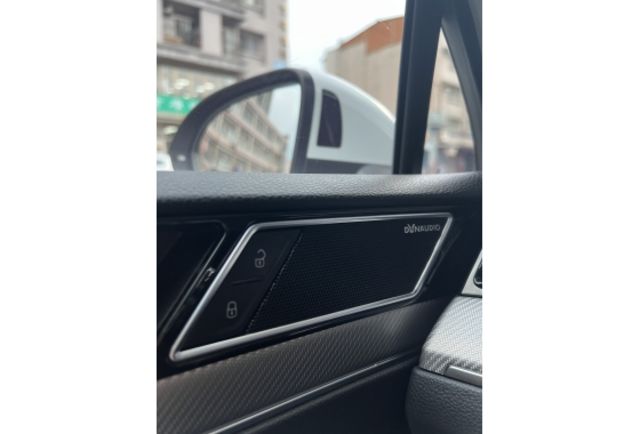 順利汽車～2019 Passat Variant 330TSI R-LINE  第9張相片