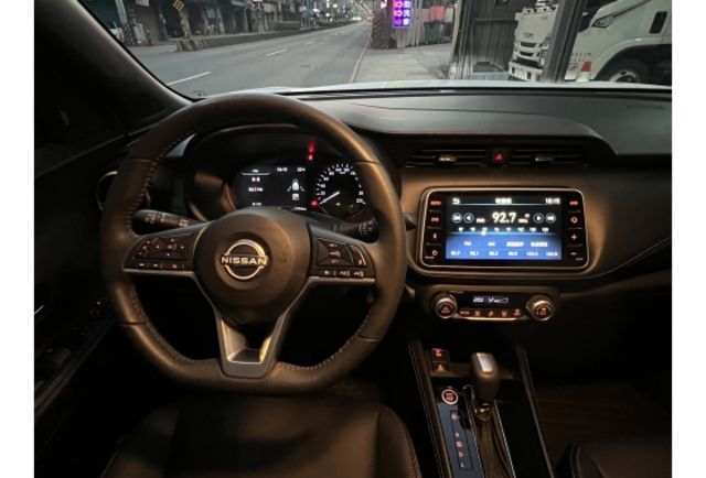 順利汽車～ 2025 KICKS旗艦版 360環景 盲點 全速域跟車  第6張相片