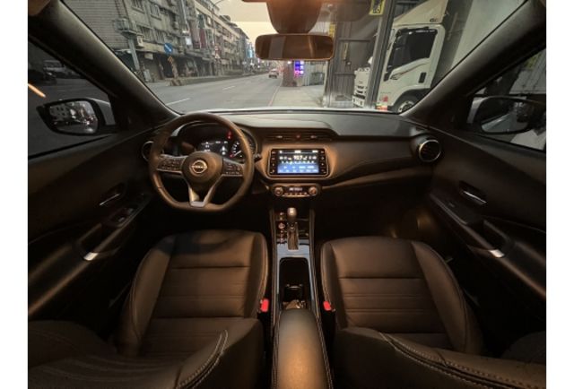 順利汽車～ 2025 KICKS旗艦版 360環景 盲點 全速域跟車  第7張相片