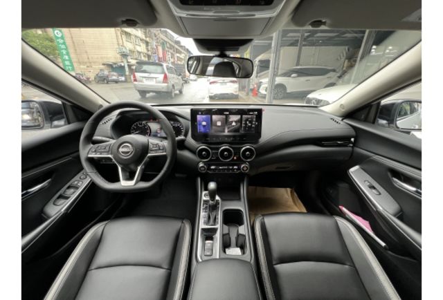 順利汽車～僅跑91km 全新車現折近20萬  第5張相片