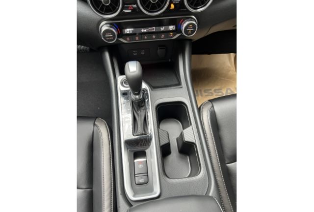 順利汽車～僅跑91km 全新車現折近20萬  第9張相片