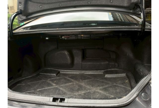 順利汽車～2013 Camry Hybrid-V 大電池剛整理  第5張相片