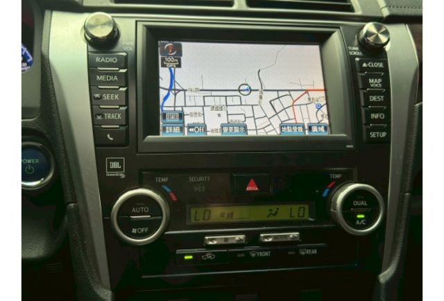 順利汽車～2013 Camry Hybrid-V 大電池剛整理  第12張相片