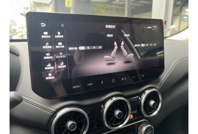 順利汽車～全新車 櫻花極綻版 通風椅專屬外觀套件bose音響  第9張相片