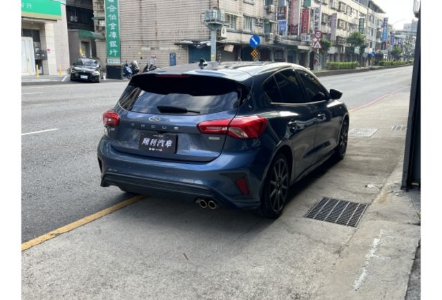 順利汽車～原廠延保至2027.11 原版 一手車  第3張相片