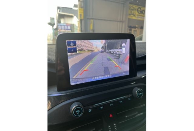 順利汽車～原廠延保至2027.11 原版 一手車  第10張相片