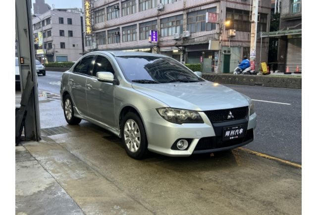 順利汽車～2009 Fortis 售6.8萬  第2張相片