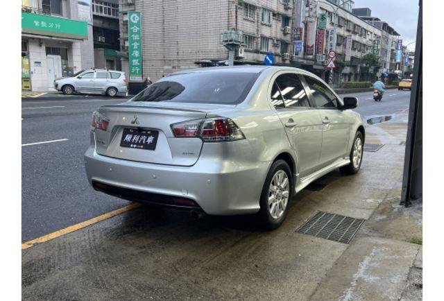 順利汽車～2009 Fortis 售6.8萬  第4張相片