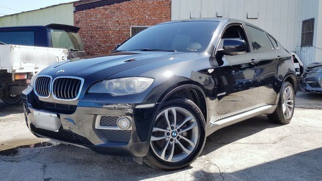 Bmw 寶馬x6 14年中古車的價格 Findcar 找車網