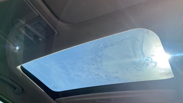 HYUNDAI現代 ELANTRA  第12張相片