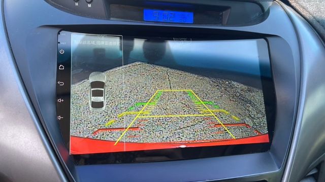 HYUNDAI現代 ELANTRA  第14張相片