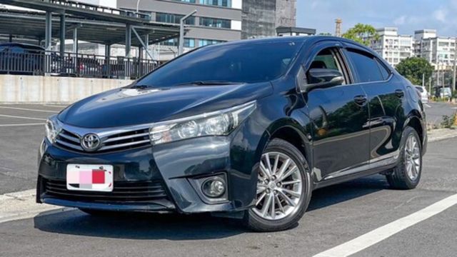 TOYOTA豐田 ALTIS  第1張相片