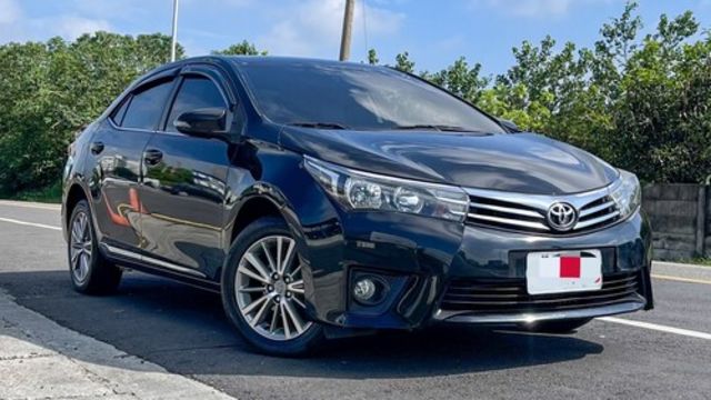 TOYOTA豐田 ALTIS  第3張相片