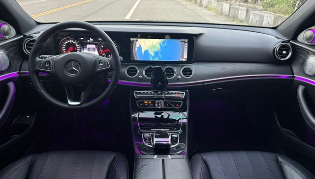 M-BENZ賓士 E300  第5張相片
