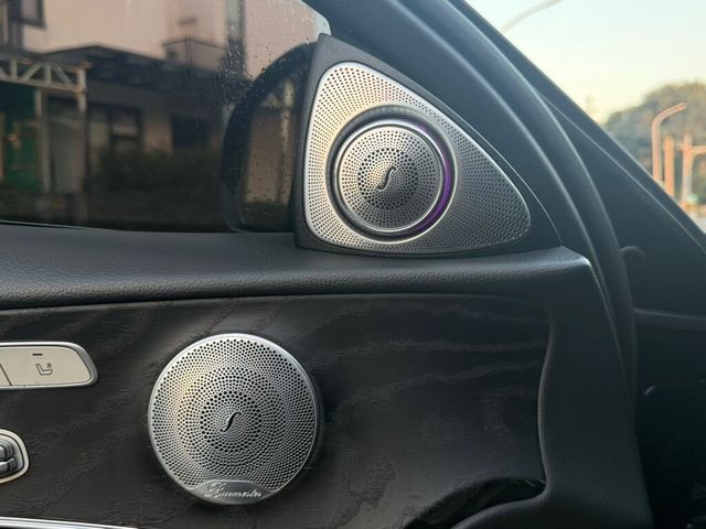 M-BENZ賓士 E300  第8張相片
