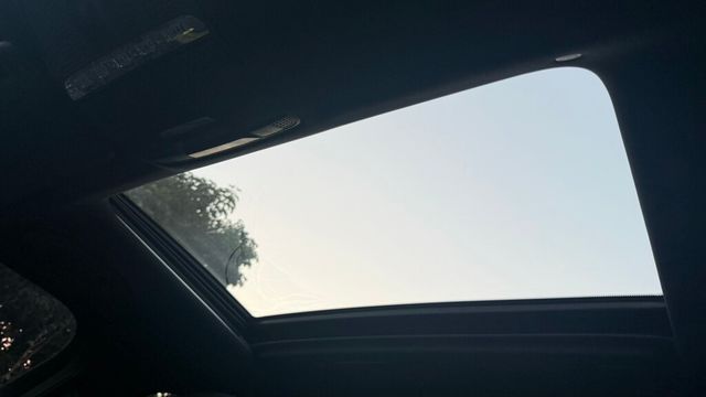 M-BENZ賓士 E300  第9張相片