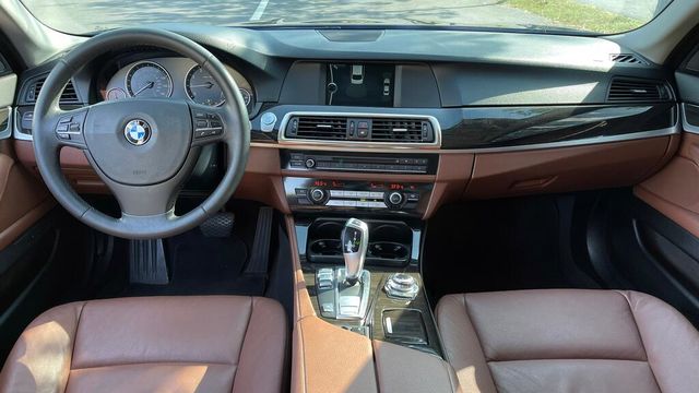 BMW寶馬 528I  第5張相片