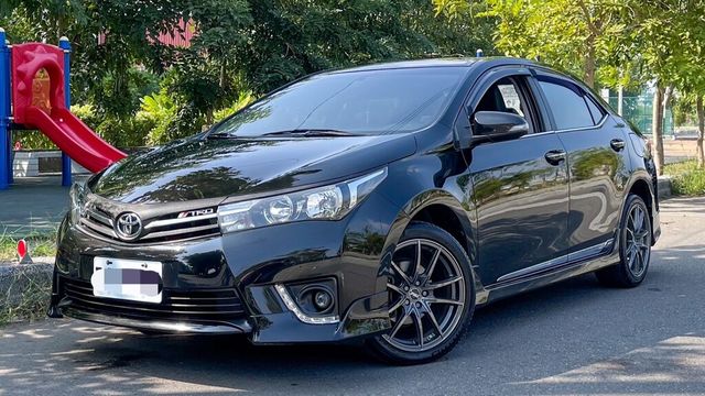 TOYOTA豐田 ALTIS  第1張相片
