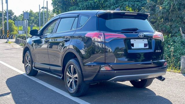 TOYOTA豐田 RAV4  第4張相片