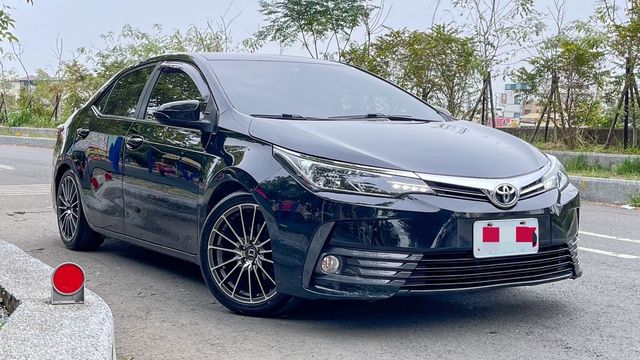 TOYOTA豐田 ALTIS  第3張相片
