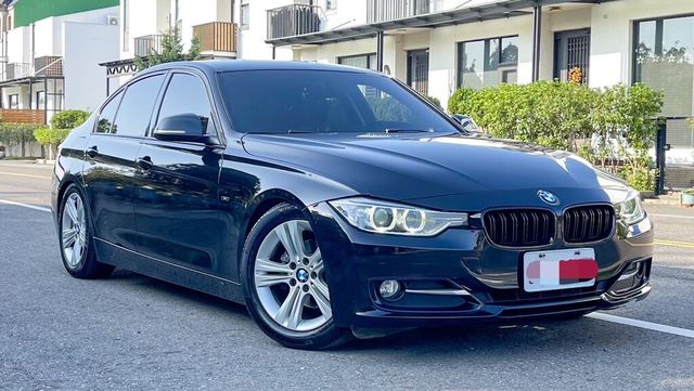 BMW寶馬 318D SEDAN  第3張相片