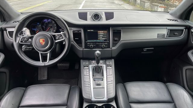 PORSCHE保時捷 MACAN  第5張相片