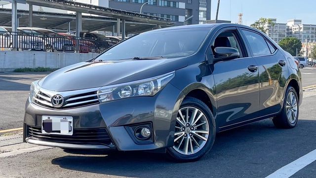 TOYOTA豐田 ALTIS  第1張相片