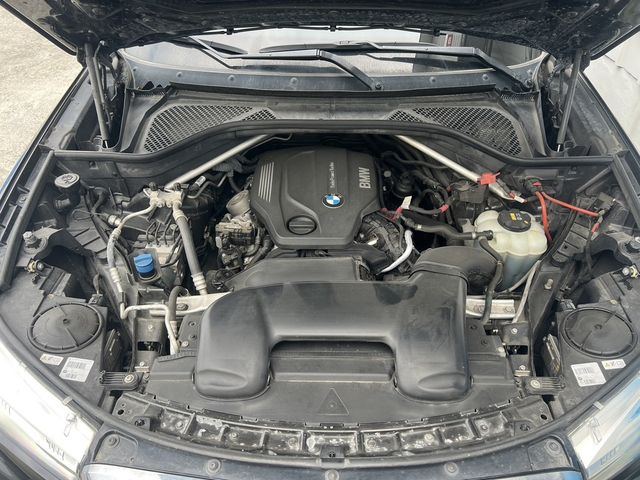 BMW寶馬 X5 XDRIVE25D  第6張相片