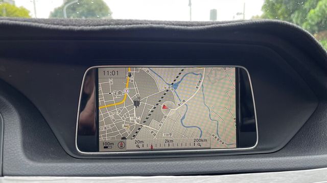 M-BENZ賓士 E200  第13張相片