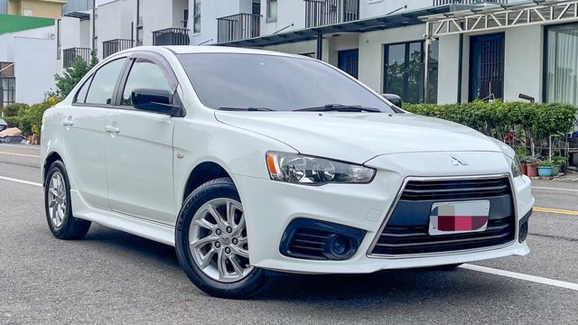 MITSUBISHI三菱 LANCER IO  第3張相片