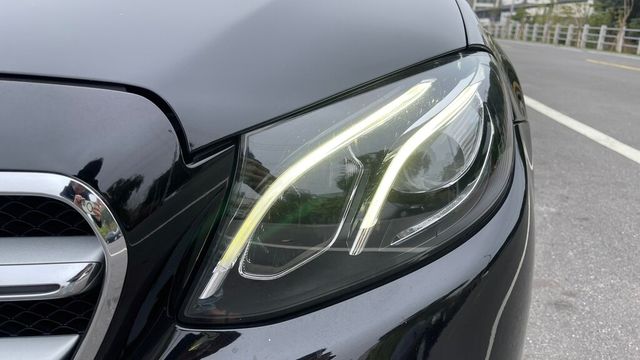 M-BENZ賓士 E200  第7張相片