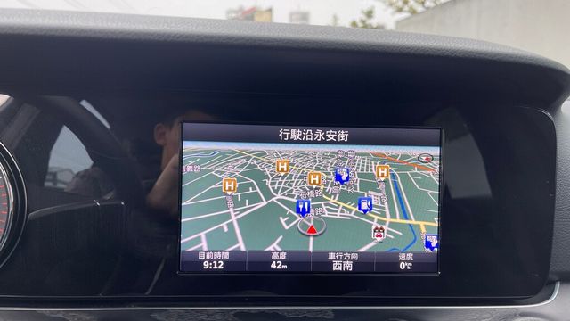 M-BENZ賓士 E200  第14張相片