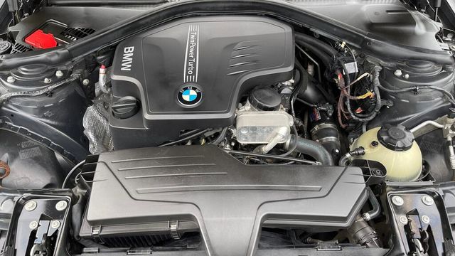 BMW寶馬 320I  第6張相片