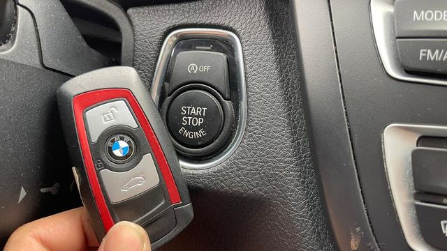 BMW寶馬 320I  第12張相片