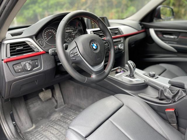 BMW寶馬 320I  第16張相片