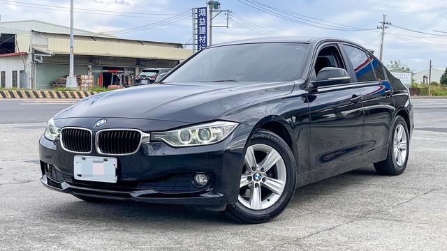 BMW寶馬 318D SEDAN  第1張相片