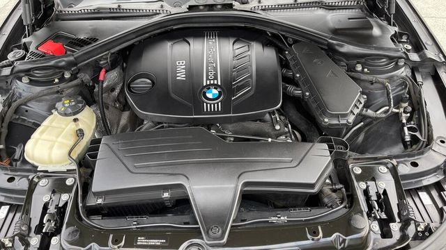 BMW寶馬 318D SEDAN  第6張相片